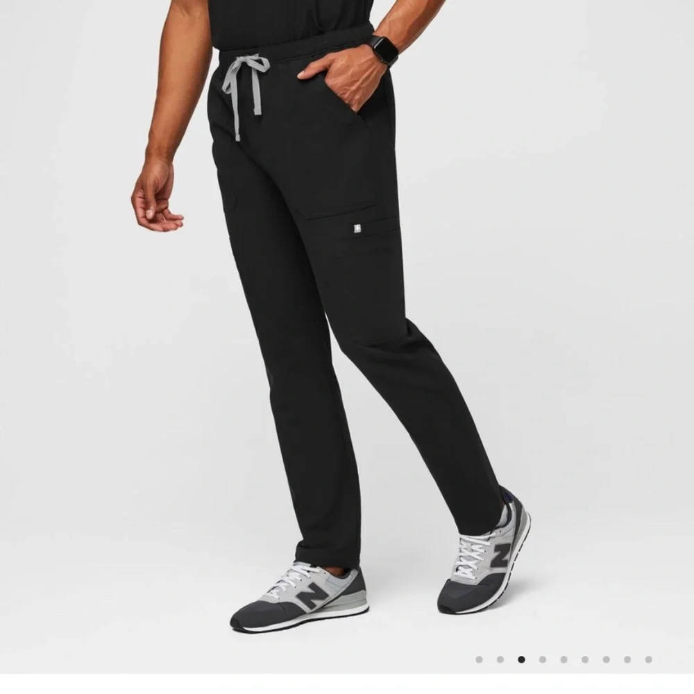 FIGS Cairo Cargo Scrub Pants™ Men’s scrub pants Sz L black style number TM3001
